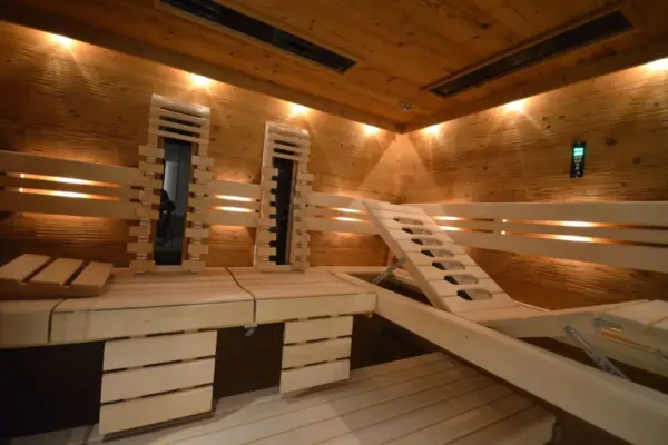 Altholz Sauna Priewasser Vollholzsauna (21)