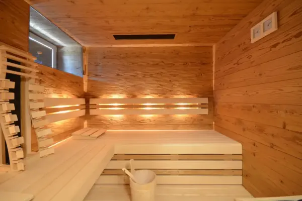 Altholz Sauna Priewasser Vollholzsauna (39)