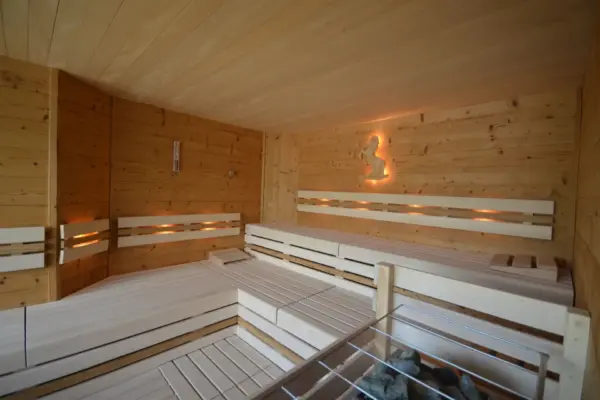 Altholz Sauna Priewasser Vollholzsauna (42)